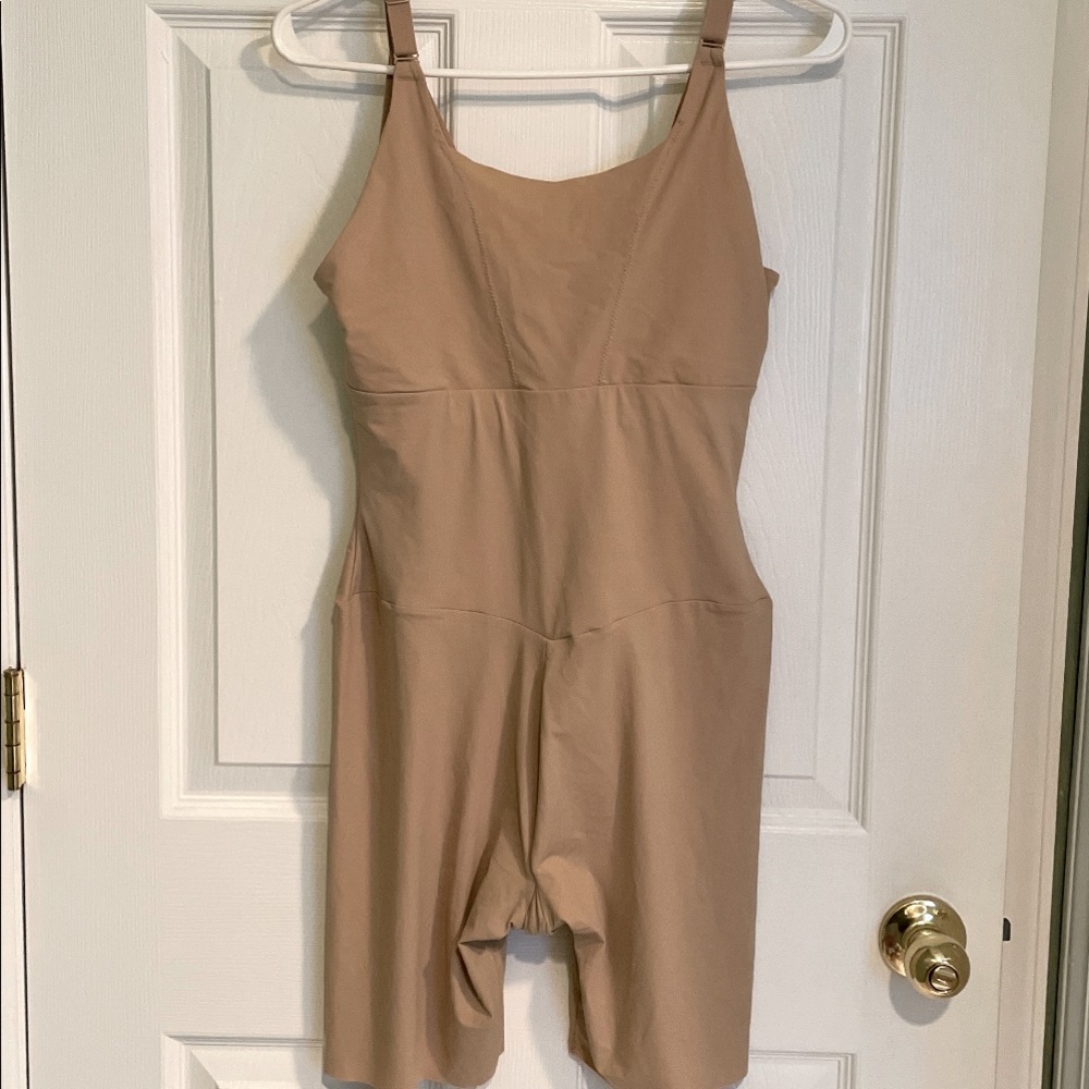 Maidenform shapewear, XL, beige, never worn